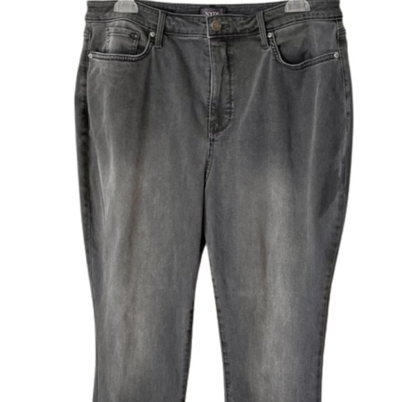 NYDJ Ami Skinny Lift Tuck Jeans High Rise in Gilt (Black Wash) - 16 - Picture 4 of 11